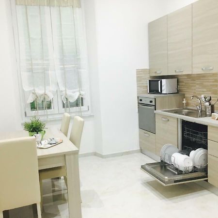 Queen Chic Apartment La Spezia Exterior foto
